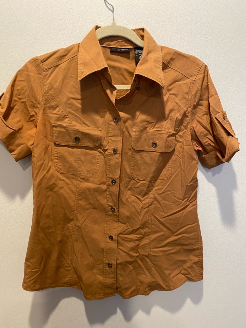 NY & Co Women’s Rust Short-Sleeve Button-Up Shirt Medium